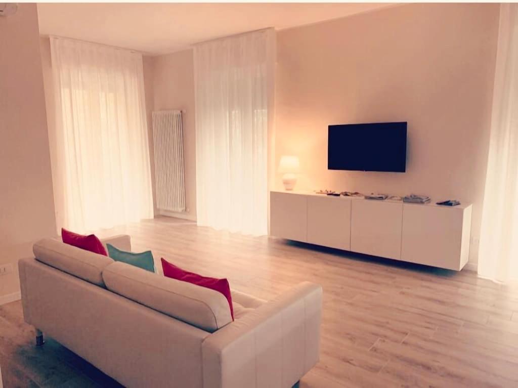 Elsa Apartment Верона Екстериор снимка